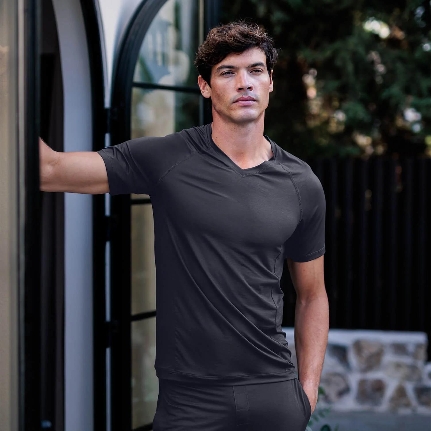 T-Shirt mit V-Ausschnitt — NATTCOOL™ - Image 9